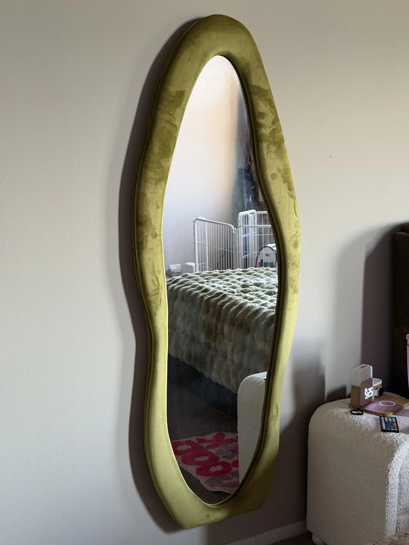 Completed mirror installation by ORLEG Mounting Services