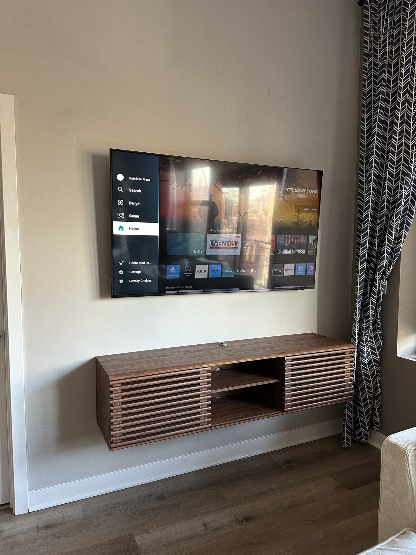 Completed TV installation by ORLEG Mounting Services