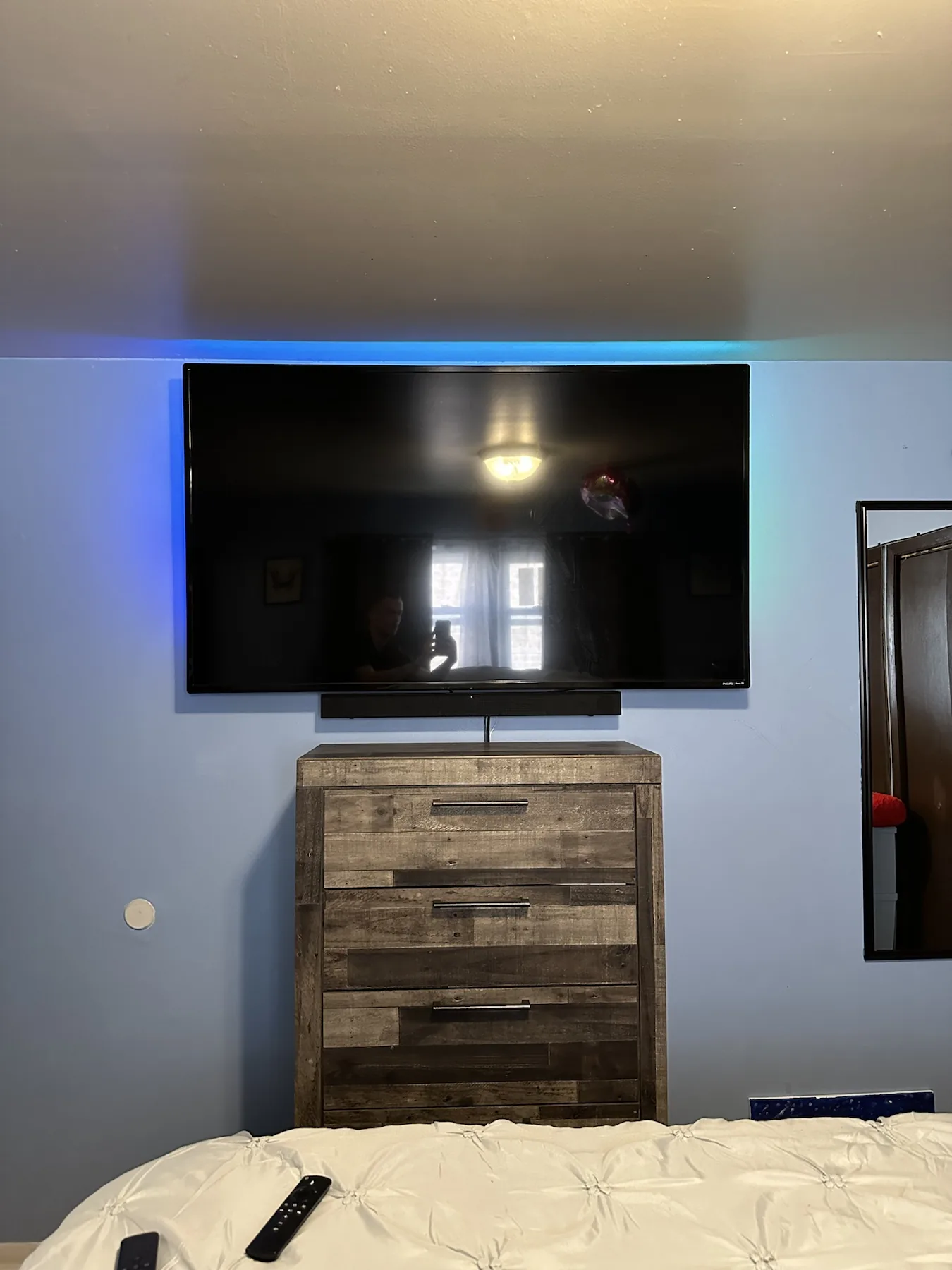Completed TV installation by ORLEG Mounting Services