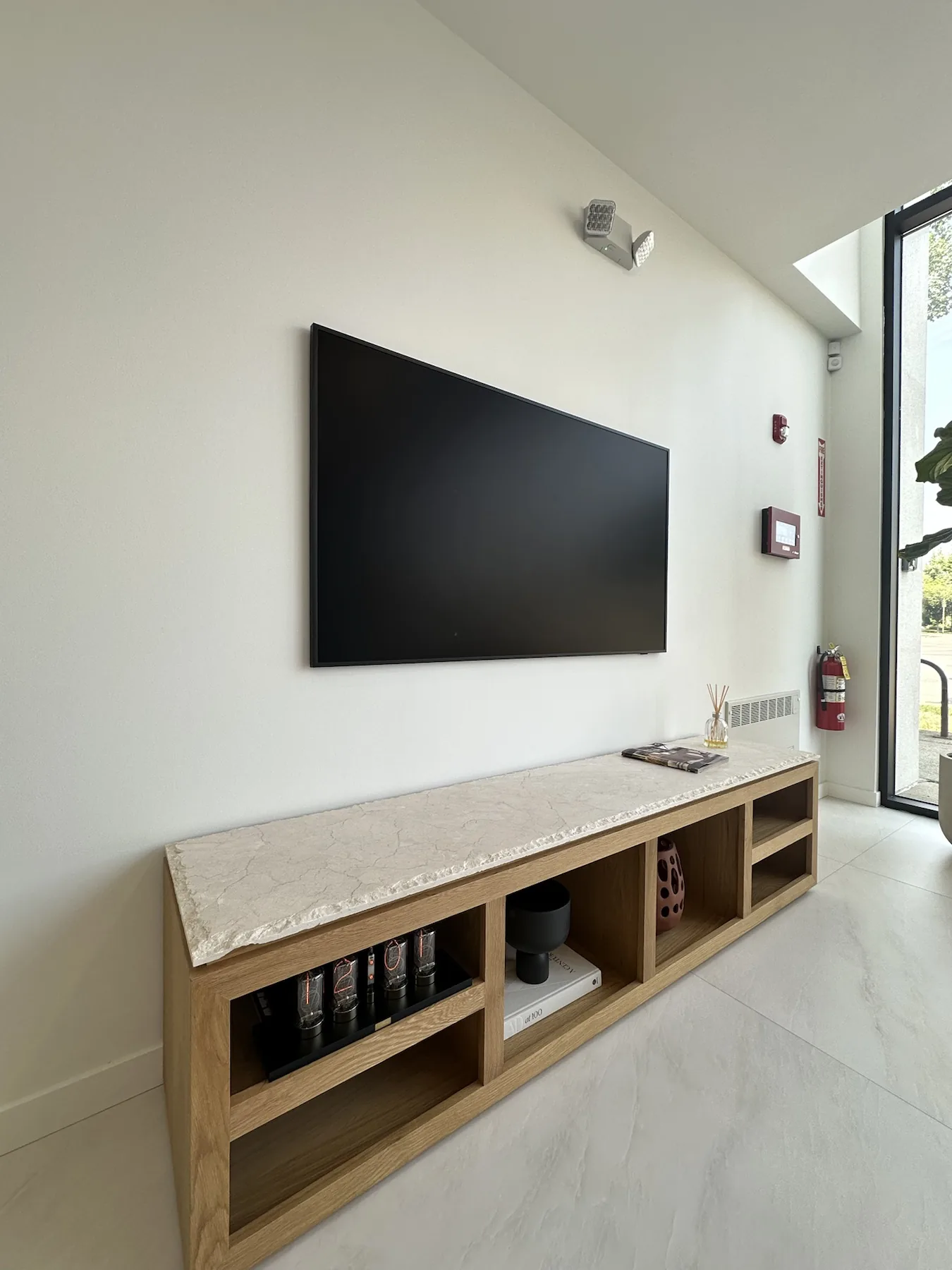 Completed TV installation by ORLEG Mounting Services
