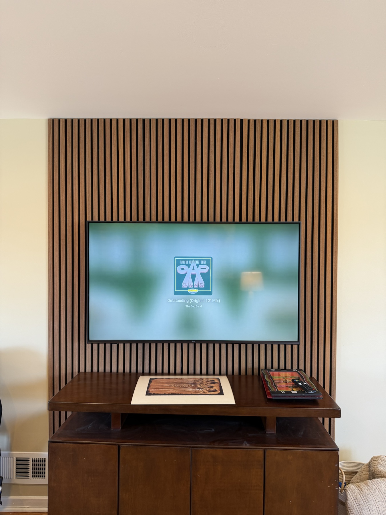 Completed TV installation by ORLEG Mounting Services