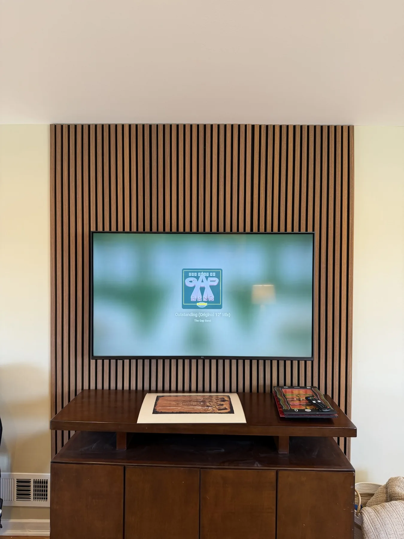 Completed TV installation by ORLEG Mounting Services