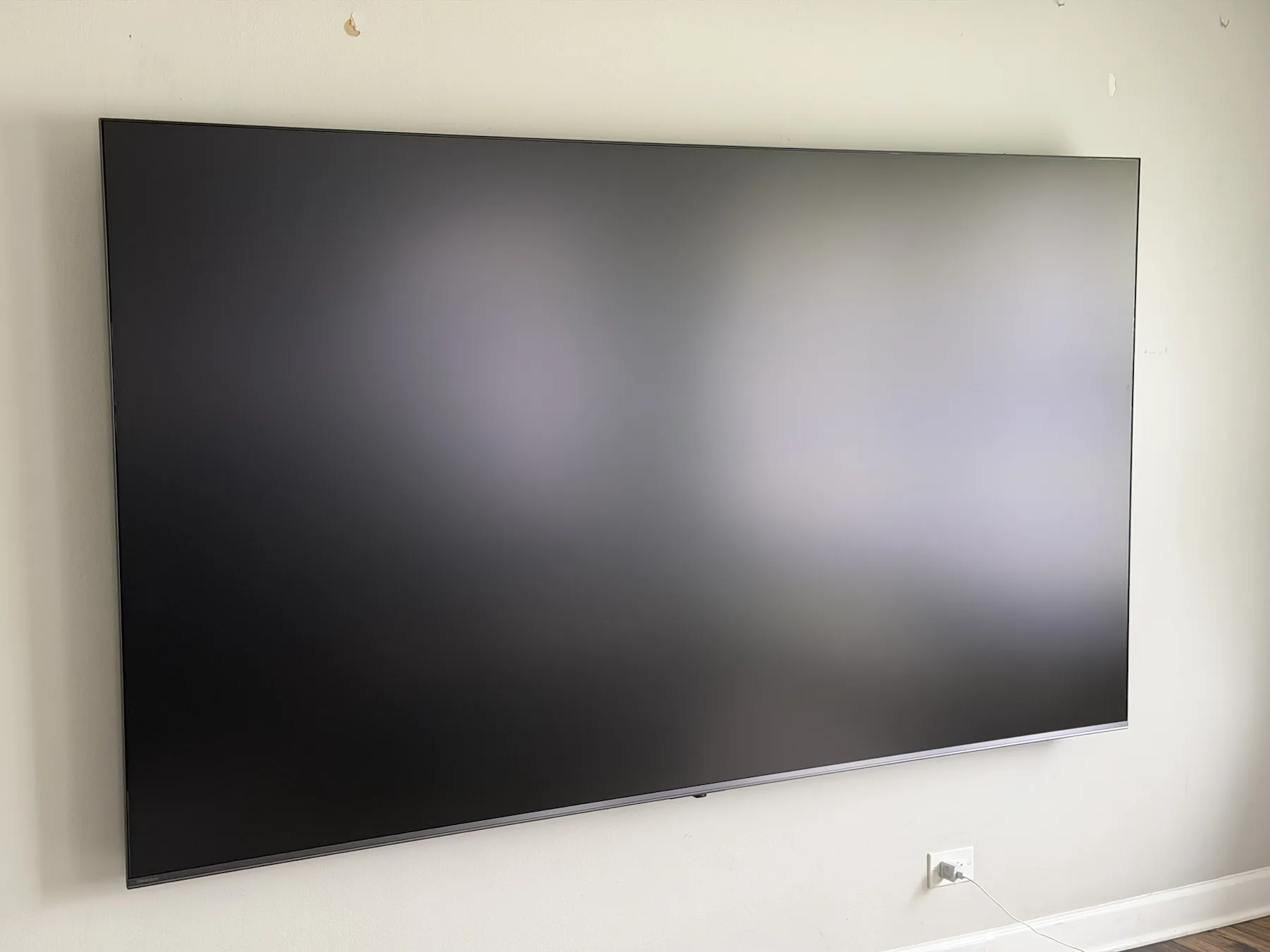 Completed TV installation by ORLEG Mounting Services